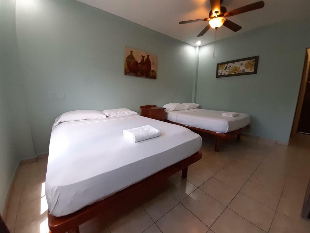 Maya Bella Downtown Hotel San Ignacio Buitenkant foto
