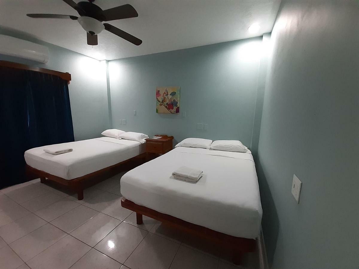 Maya Bella Downtown Hotel San Ignacio Buitenkant foto