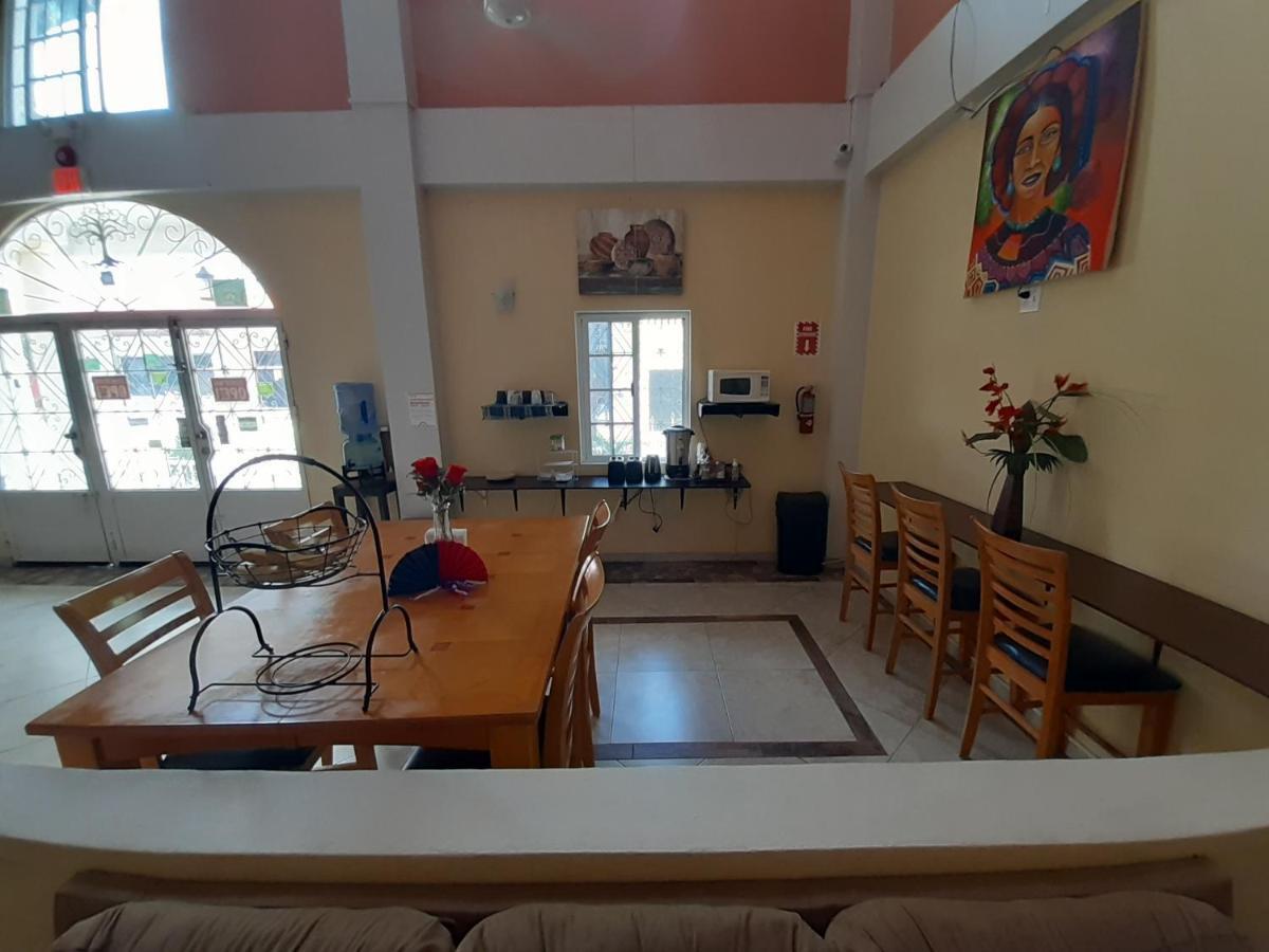 Maya Bella Downtown Hotel San Ignacio Buitenkant foto